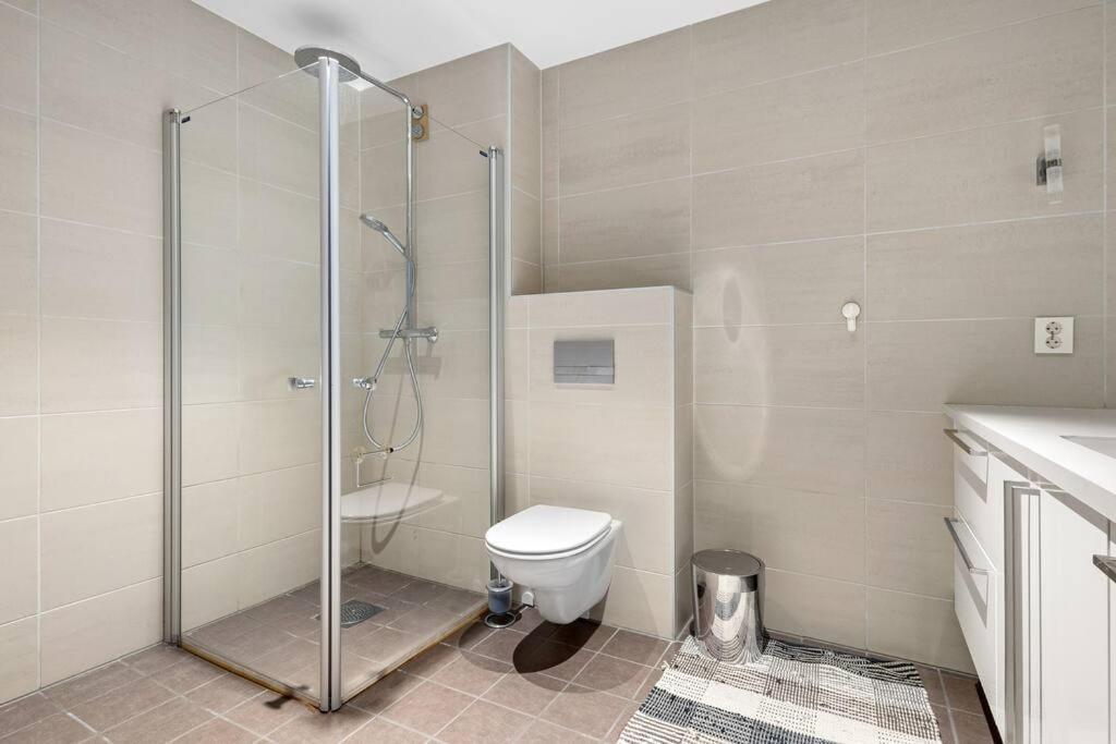 Modern 3Bed Room Sea View Apartment @ Oslo Barcode Exterior foto